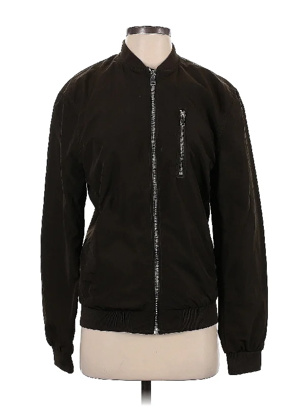 Jacket Zippered Jacket Buttoned Jacket Snapped Jacket