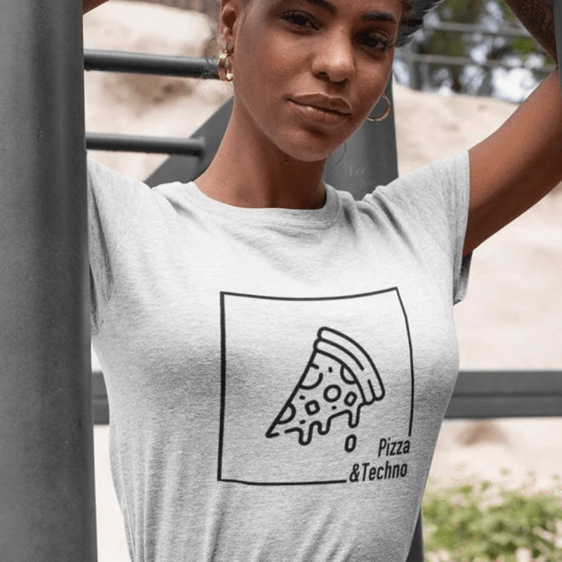 Pizza & Techno T-Shirt (schwarz oder weiß / Frauen) Basic T-Shirt Crew Neck Short Sleeve Pizza & Techno T-Shirt (schwarz oder weiß / Frauen) Basic T-Shirt Crew Neck Short Sleeve