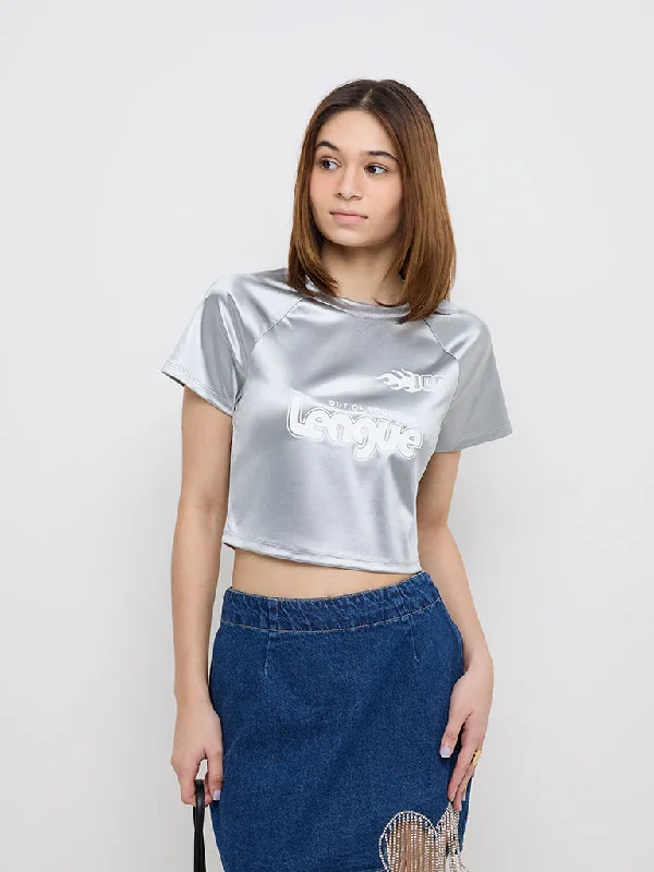 Nuon Silver Typographic Design Cropped T-Shirt Print Jacquard Patchwork