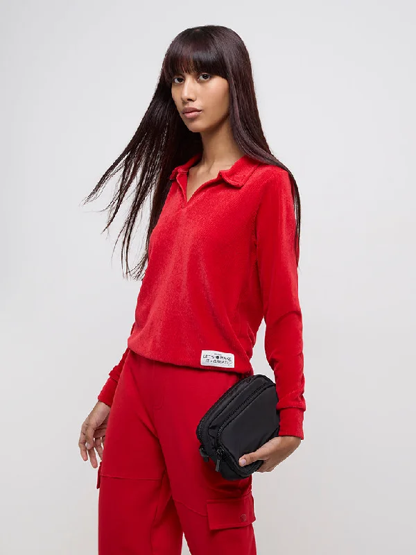 Studiofit Red Ribbed Textured T-Shirt Front Pockets Side Pockets Patch Pockets