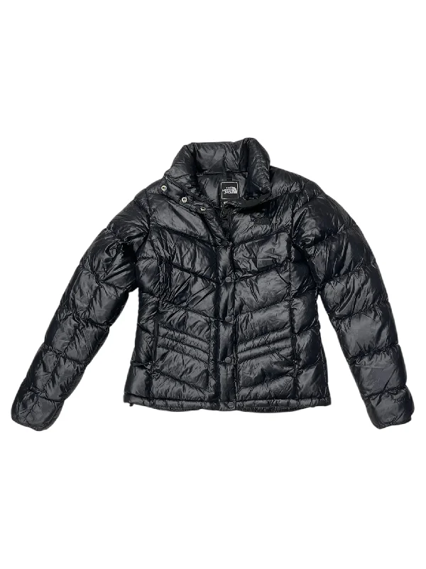 Coat Puffer & Quilted By The North Face In Black, Size: M Zip Front Button Front Snap Front Coat Puffer & Quilted By The North Face In Black, Size: M Zip Front Button Front Snap Front