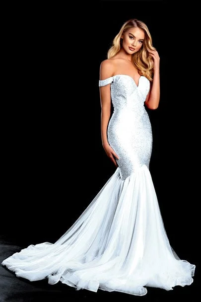 Portia & Scarlett Sweetheart Neckline Evening Dress PS21251