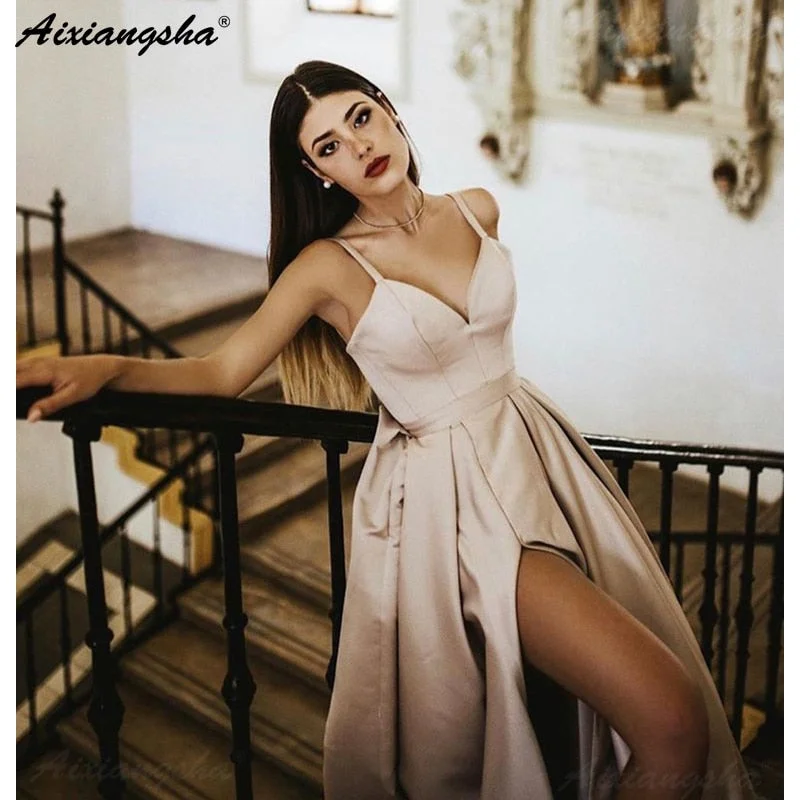 Sweetheart Champagne Long Prom Dress with High Slit Satin Floor Length Long Formal Graduation Evening Dresses 2019