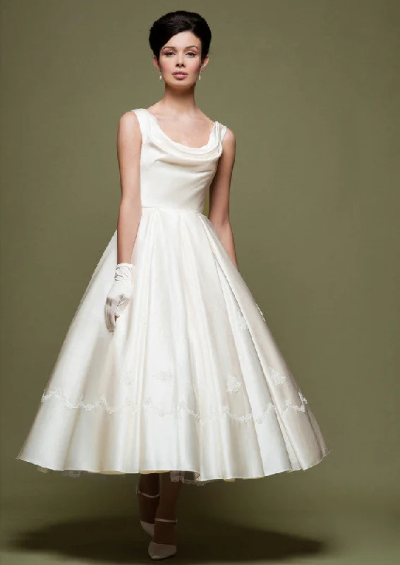 Vintage Retro 50s Tea Length Dress with Crowl Neck