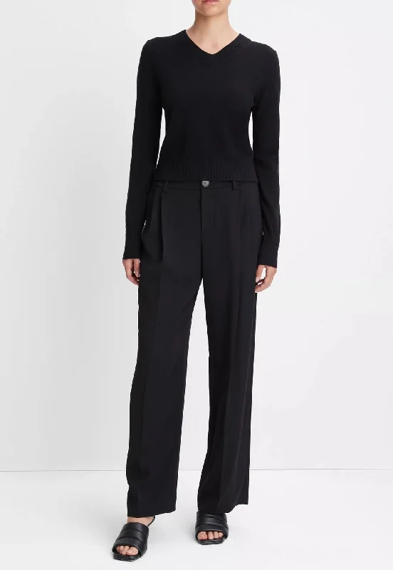 Cropped V Neck Pullover - Black Keyhole Neck Pullover